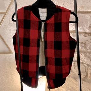 Madewell NWT Buffalo Vest Black & Red Plaid